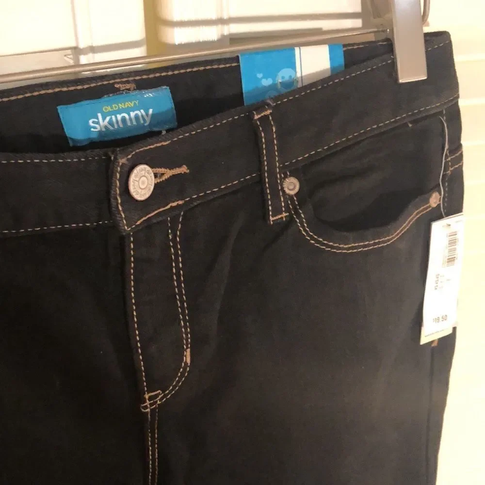 NWT adjustable waist skinny denim jeans in dark wash by Old Navy. Girls 12+